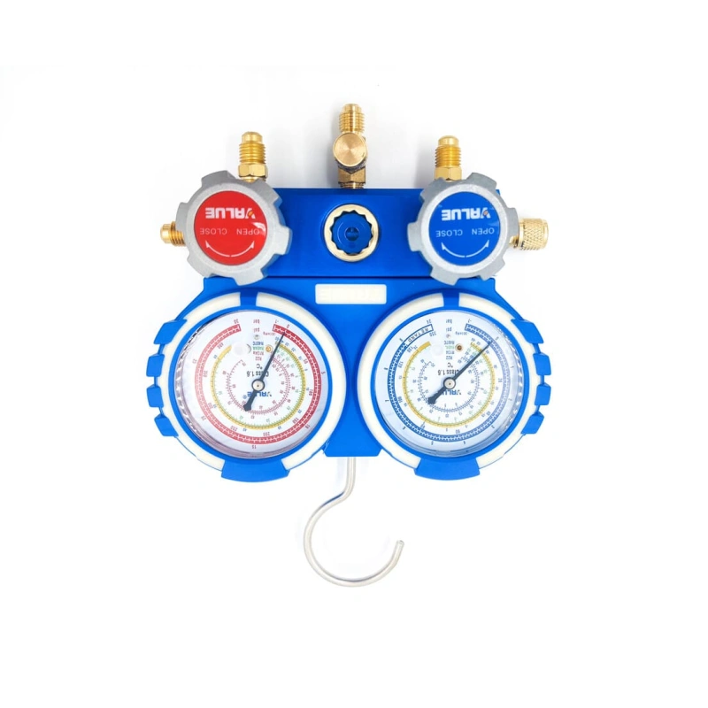 Манометрический коллектор VALUE VMG-2-R22 (R404,407,134,22) 2-х вентильный в пластиковом кейсе, 3 шланга 120 см, манометры 80 мм, 1/4" SAE