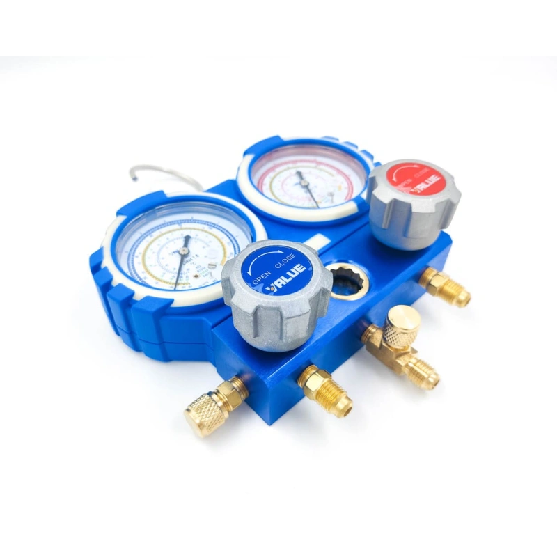 Манометрический коллектор VALUE VMG-2-R22 (R404,407,134,22) 2-х вентильный в пластиковом кейсе, 3 шланга 120 см, манометры 80 мм, 1/4" SAE